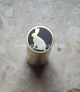 Pin mozaikowy 8mm ZAJĄC