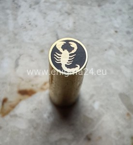 Pin mozaikowy 8mm SKORPION